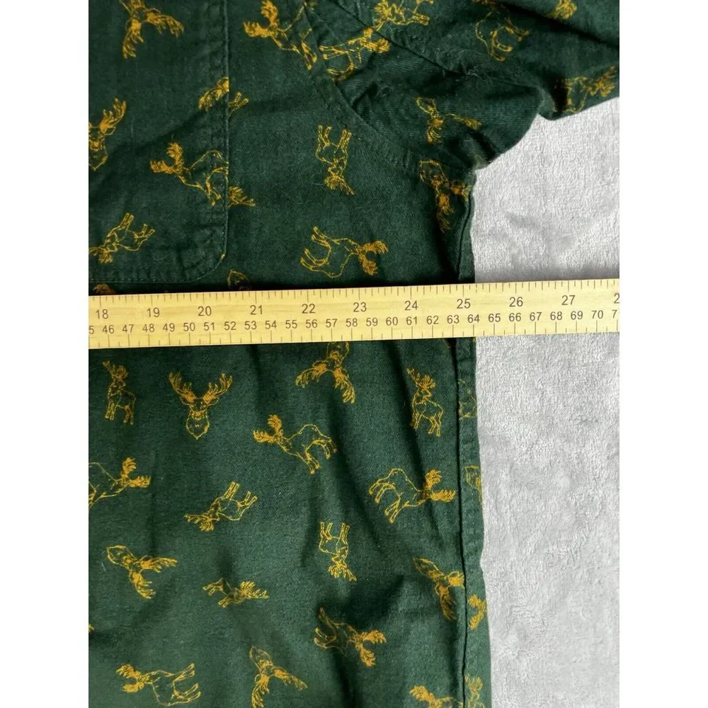Duluth Trading Men's Shirt Size Large Green‎ Untucked Relaxed Fit Deer All Print - Picture 6 of 7